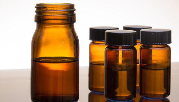 Garantir la qualité bactériologique des eaux florales et huiles essentielles