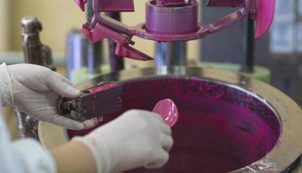 Filtration des peintures et des encres : conseils et avis d’expert pour une fabrication optimisée