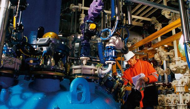 Quels matériels de filtration choisir quand le solvant utilisé dans la production de vos API est incompatible avec l&rsquo;inox